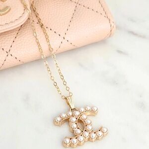 CHANEL Gold Necklace with Pearl Accents
